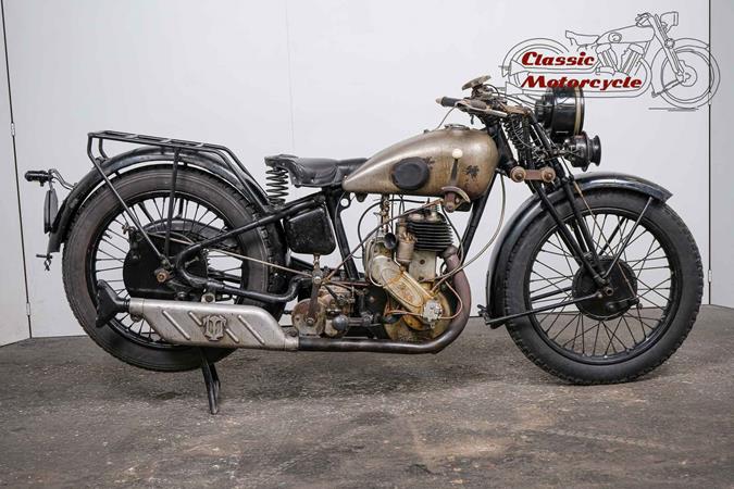 Antique motorbike deals