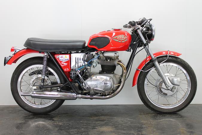 BSA A65 Lightning 1971 650cc 2 cyl ohv