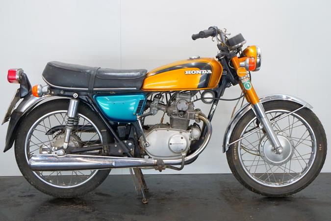 Honda CB 125 1971 125cc 2 cyl ohc