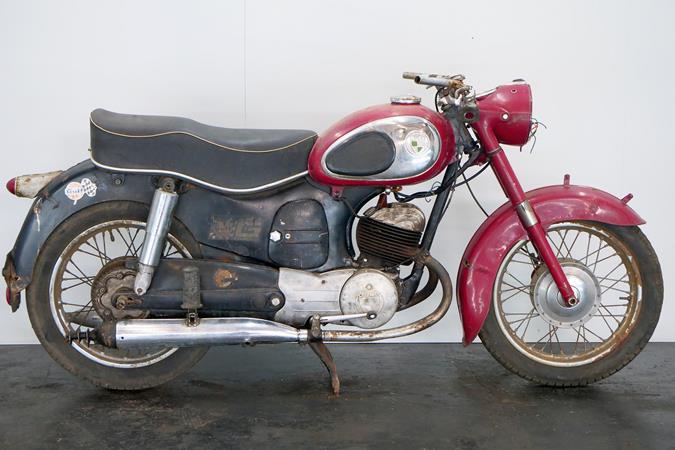 Puch 175 SV c. 1957 175cc 2 cyl ts
