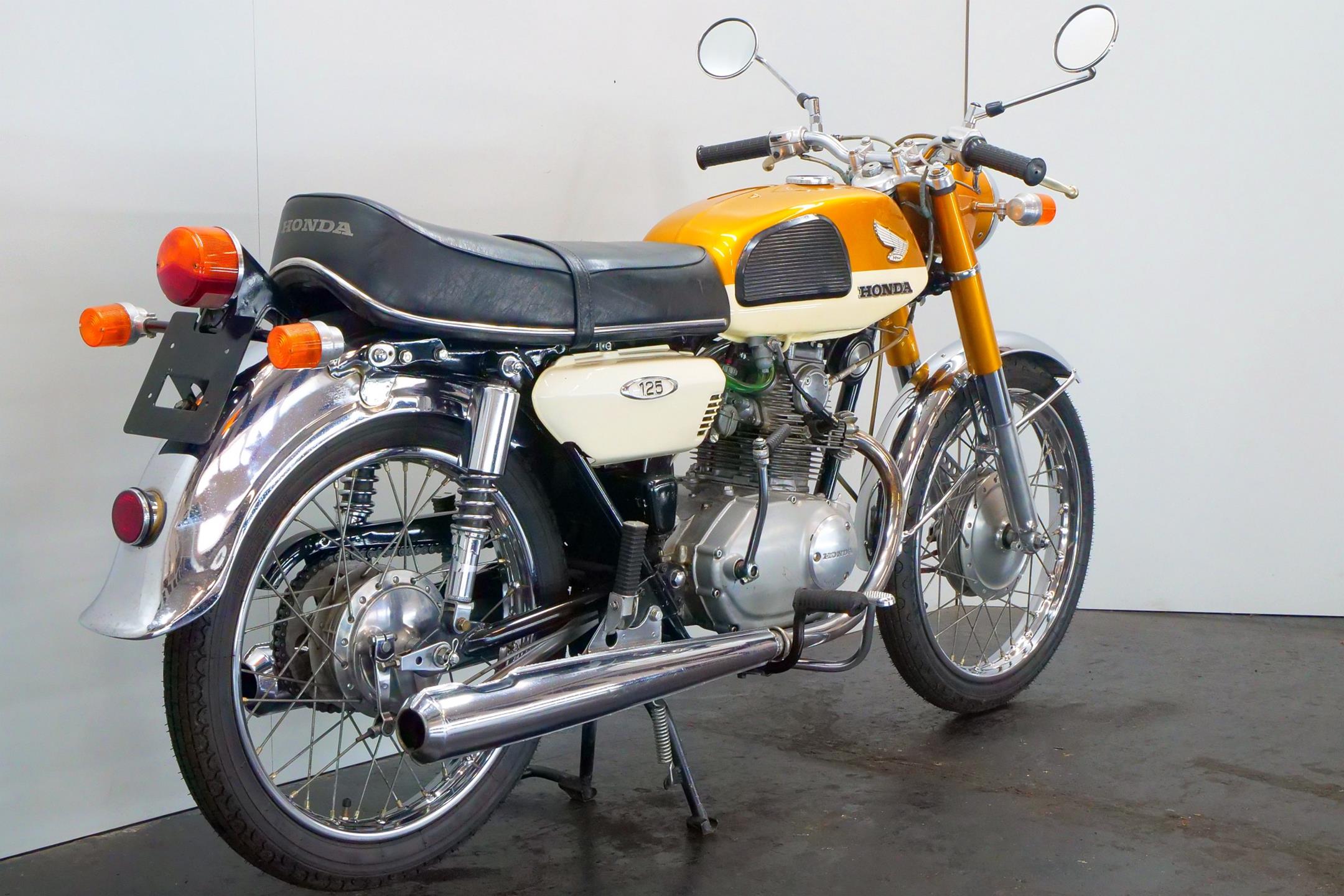 Classic Motorcycle  Honda CB 125 1971 125cc 2 cyl ohc