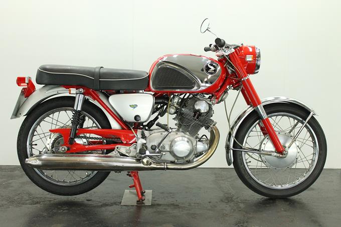 Classic Motorcycle | Honda CB72 1963 250cc 2 cyl ohc