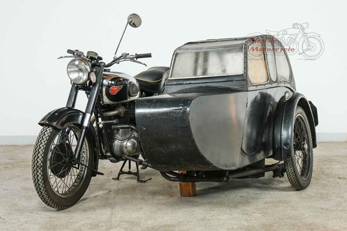 BSA A10 Golden Flash 1951 650cc 2 cyl ohv Combination